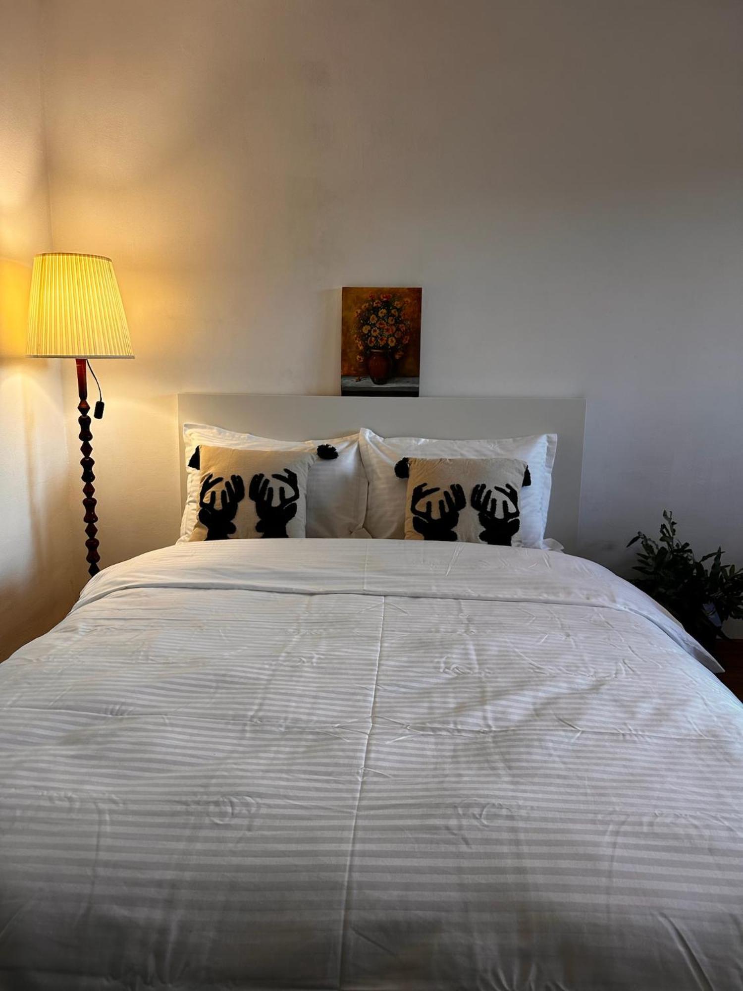 Romantic Charm, Spa, Free Early Check-In Bucarest Esterno foto